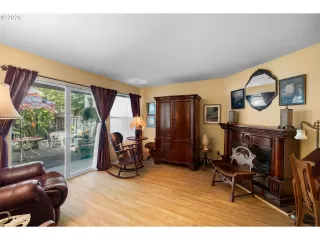 Photo #4: 679461997 Listing 