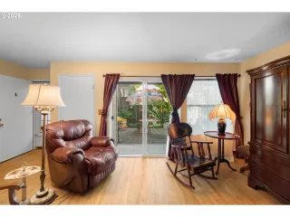 Photo #5: 679461997 Listing 