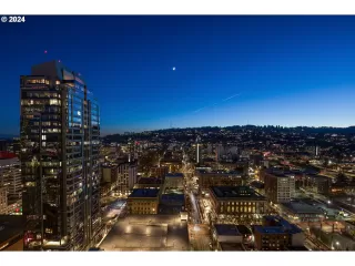 Click for more information on MLS # 679677095 : 550 SW 10TH AVE 2401 More Details about MLS # 679677095 : 550 SW 10TH AVE 2401