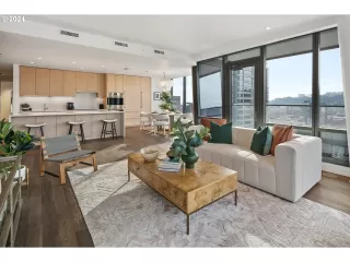 Photo #3: 679677095 Listing 