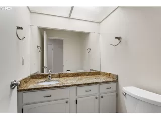 Photo #5: 679720827 Listing 