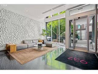 Photo #2: 679799017 Listing 