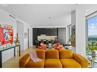 Photo #5: 679799017 Listing 