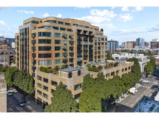 Photo #1: 680672301 Listing 