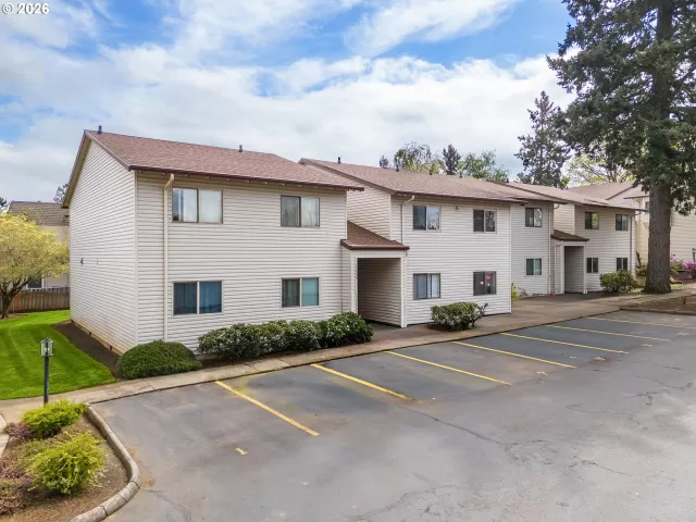 MLS: 680780421 Condo For Sale