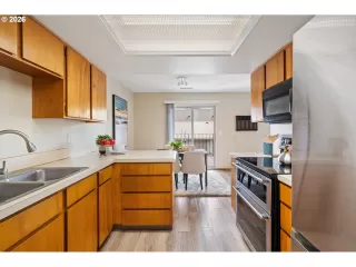 Photo #3: 680780421 Listing