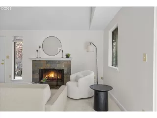 Photo #6: 681107614 Listing 