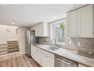 Photo #3: 681138000 Listing 