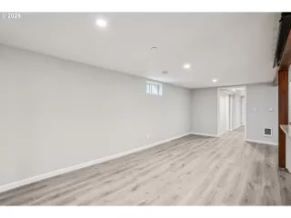 Photo #6: 681138000 Listing 