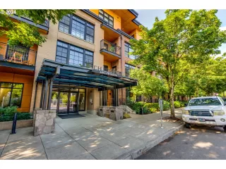 Photo #1: 681295778 Listing 