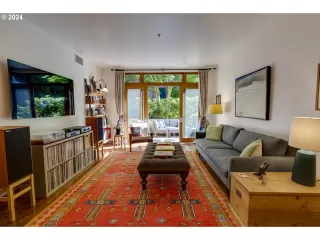 Photo #3: 681295778 Listing 
