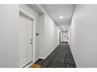 Photo #4: 681554266 Listing