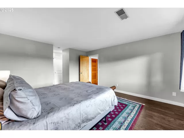 MLS: 681765516 Condo For Sale