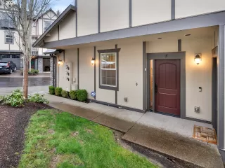 Photo #4: 681812340 Listing 