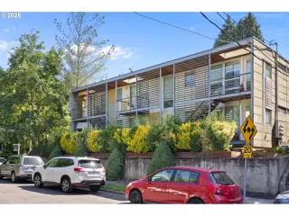 Photo #1: 682074885 Listing 