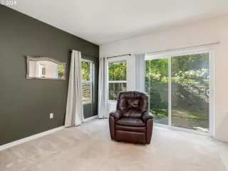 Photo #4: 682681832 Listing 