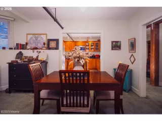 Photo #6: 683395689 Listing 