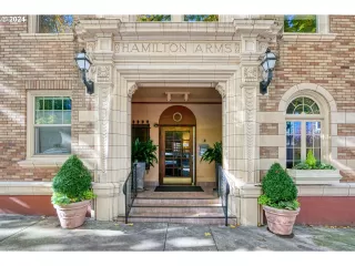 More Details about MLS # 683734232 : 709 SW 16TH AVE 406