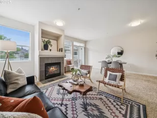 Photo #3: 683845441 Listing 