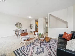 Photo #5: 683845441 Listing 