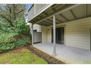 Photo #4: 684174717 Listing