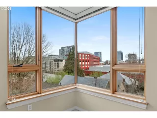 Photo #4: 684293017 Listing 