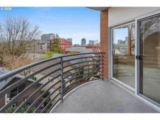 Photo #6: 684293017 Listing 