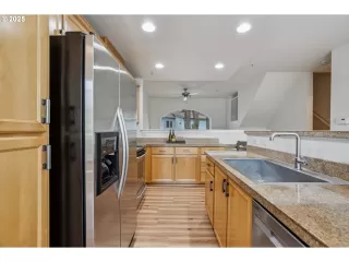 Photo #2: 684411808 Listing