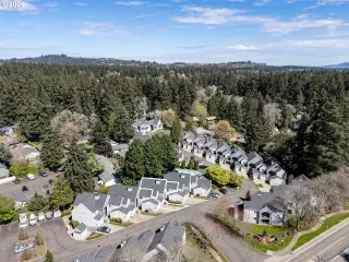 Photo #1: 684629897 Listing 