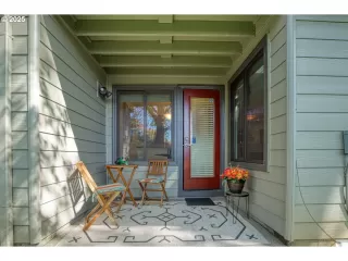 Photo #6: 685575956 Listing