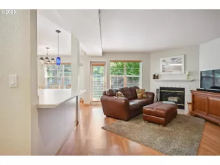 Photo #5: 686146669 Listing 