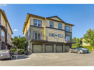 Photo #1: 686352838 Listing 