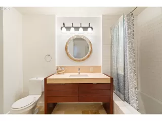 Photo #4: 686804070 Listing 