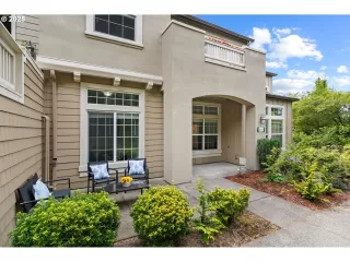 Photo #2: 686847908 Listing 