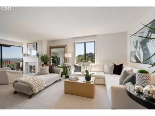 Photo #1: 687088324 Listing 