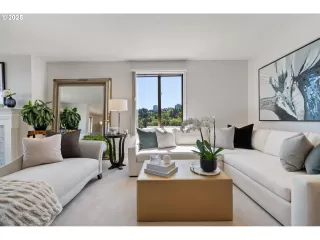 Photo #2: 687088324 Listing 