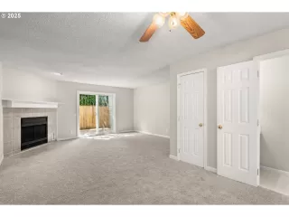 Photo #5: 687121934 Listing 