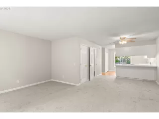 Photo #6: 687121934 Listing 