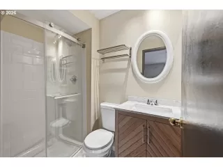 Photo #5: 687252145 Listing 