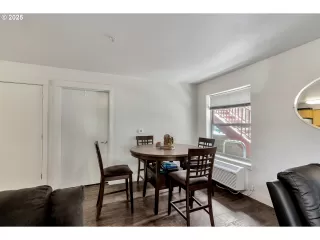 Photo #6: 687283796 Listing 