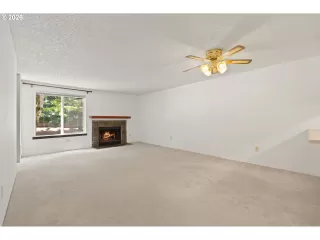 Photo #5: 687410305 Listing 
