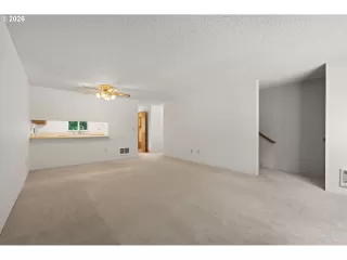 Photo #6: 687410305 Listing 