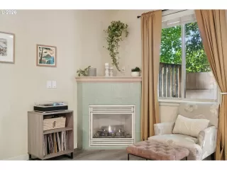 Photo #1: 687516163 Listing 