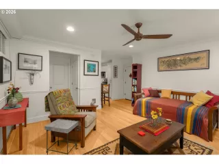 Photo #2: 687550645 Listing 