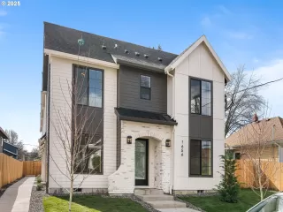 Photo #3: 688544431 Listing 