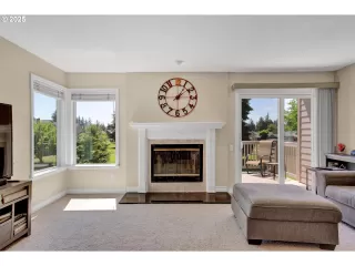 Photo #2: 688815022 Listing