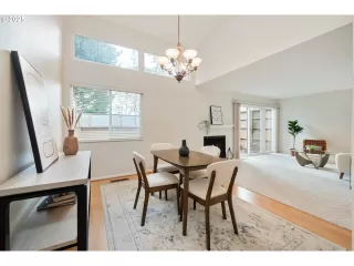 Photo #6: 688864541 Listing