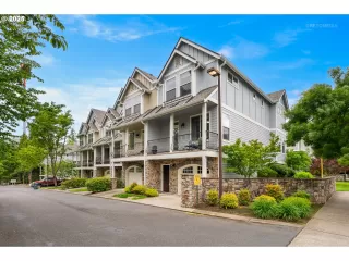 Photo #1: 689431839 Listing 