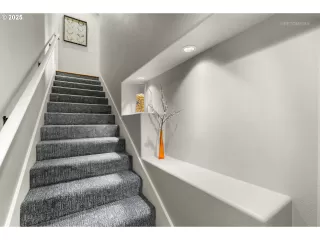 Photo #4: 689431839 Listing 