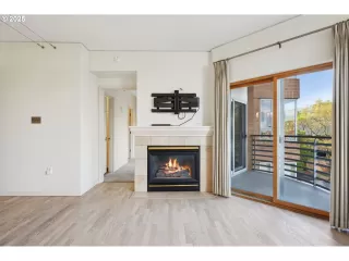 Photo #5: 689962108 Listing